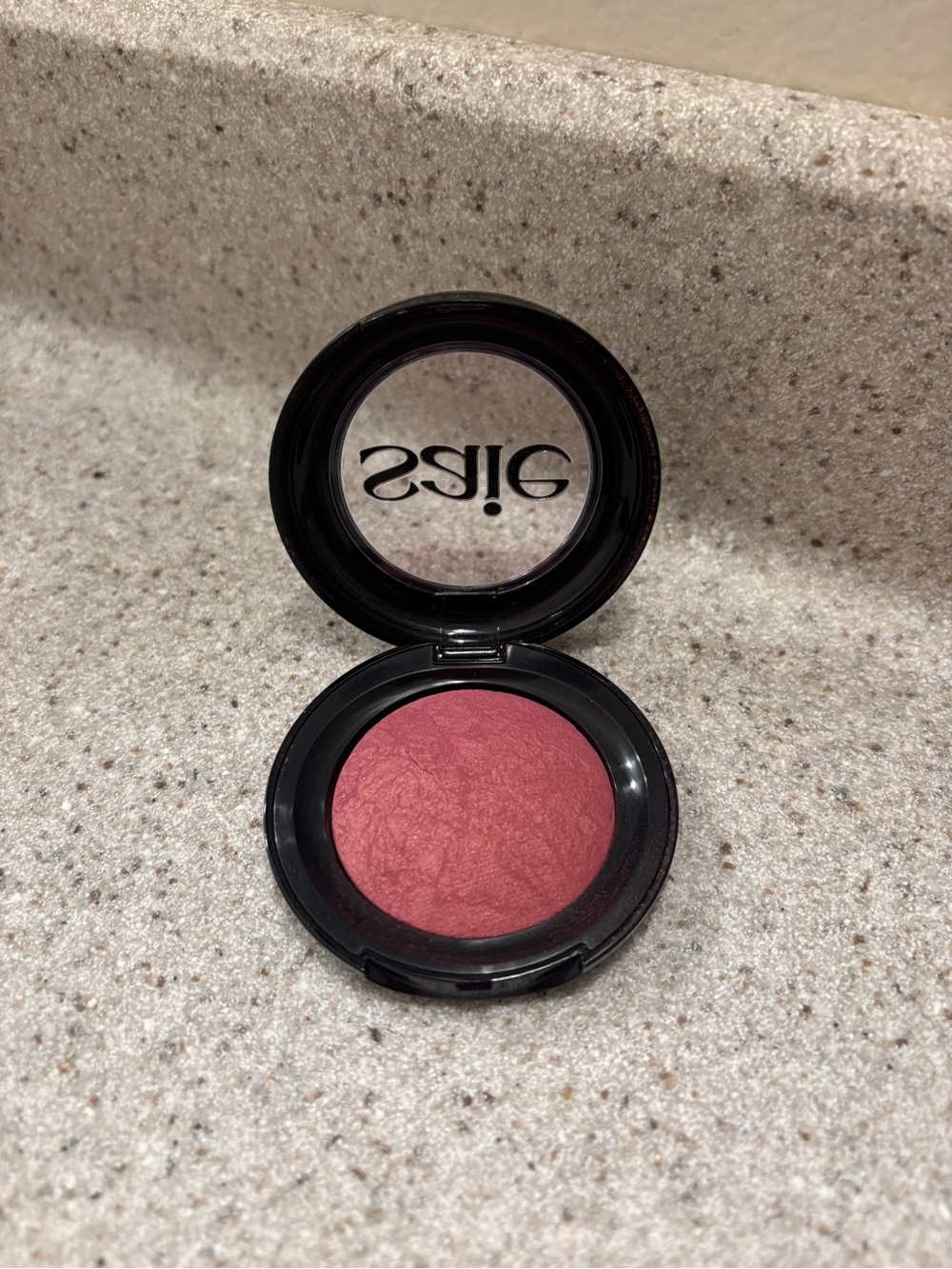 Like new! Saie Baked Blush - Grazie
